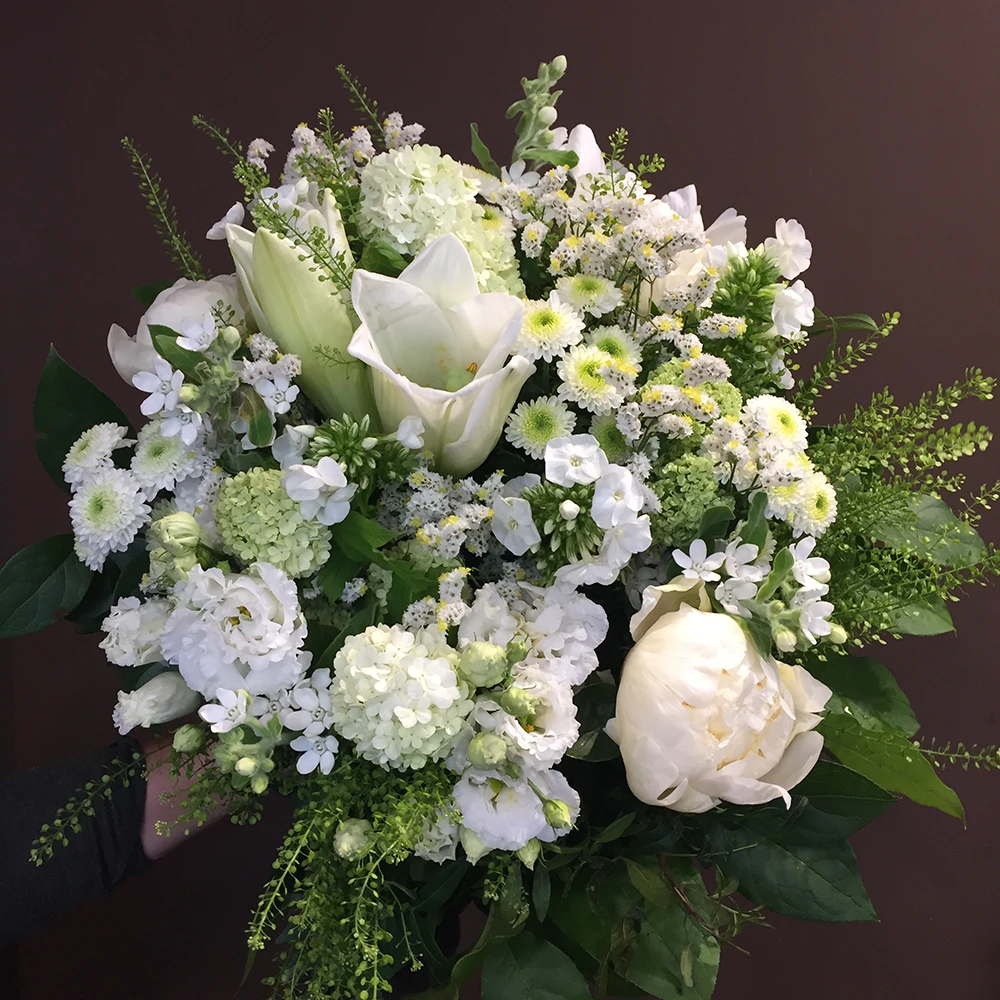 bouquet de fleurs champêtre blanc - côté fleurs
