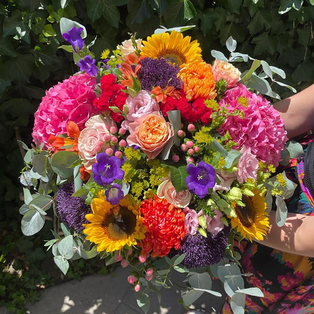 Bouquet de fleurs champêtre oriental