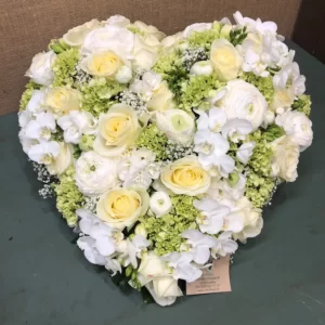 Coeur enterrement blanc